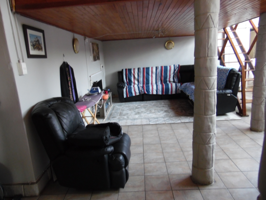 5 Bedroom Property for Sale in Doorn Free State